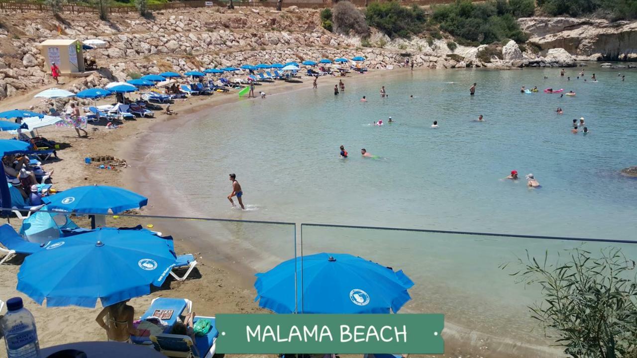 Chris'S Kyklades Holiday Apartment Paralimni Eksteriør billede