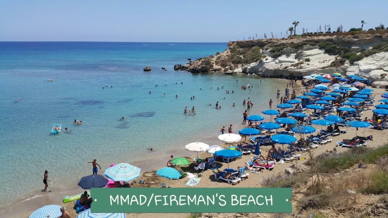 Chris'S Kyklades Holiday Apartment Paralimni Eksteriør billede