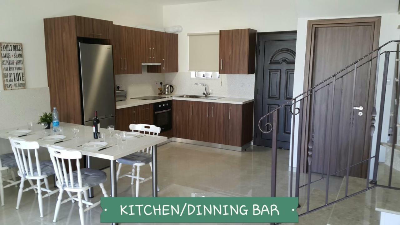 Chris'S Kyklades Holiday Apartment Paralimni Eksteriør billede